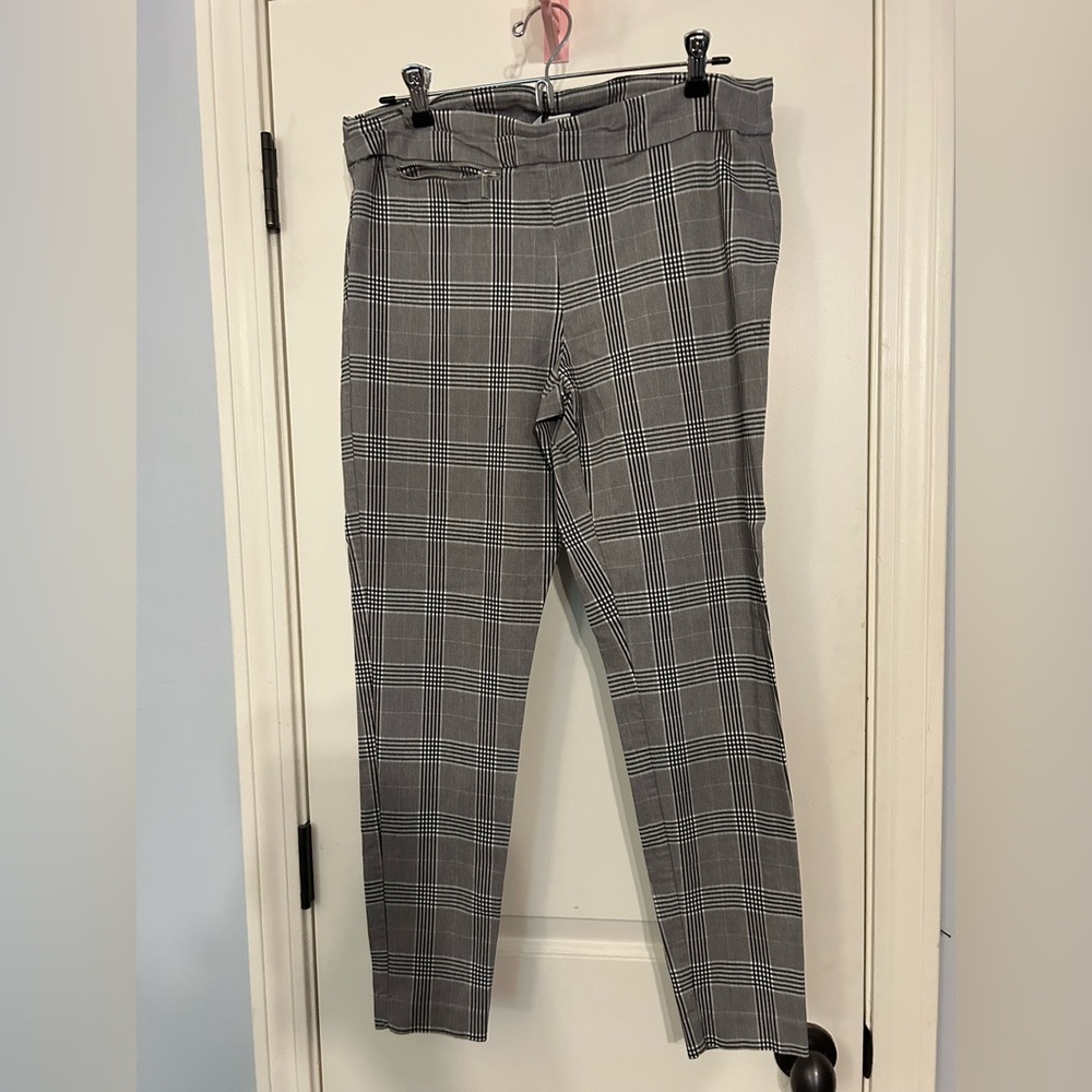 Calvin Klein Gray Plaid Pull-On Women’s Pants